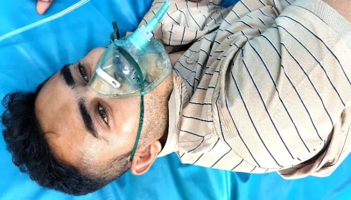 তেরখাদায় ওয়ার্ড যুবদল সভাপতিকে পেছন থেকে গুলি, আশঙ্কাজনক অবস্থায় হাসপাতালে ভর্তি